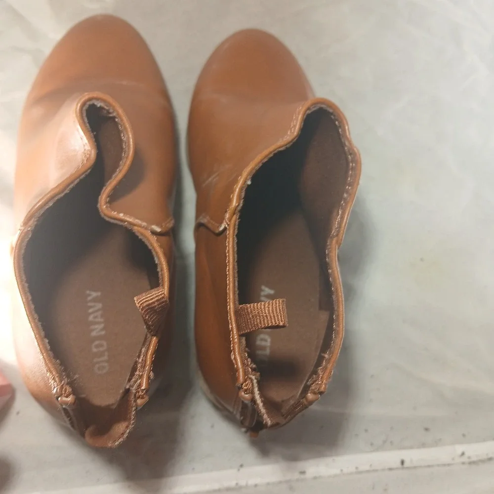 Old Navy Chestnut Brown‎ Faux Leather Ankle Booties Back Zip Block Heel Size 1